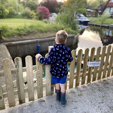 Triangle Vacation Σπίτι διακοπών Bedekaspel