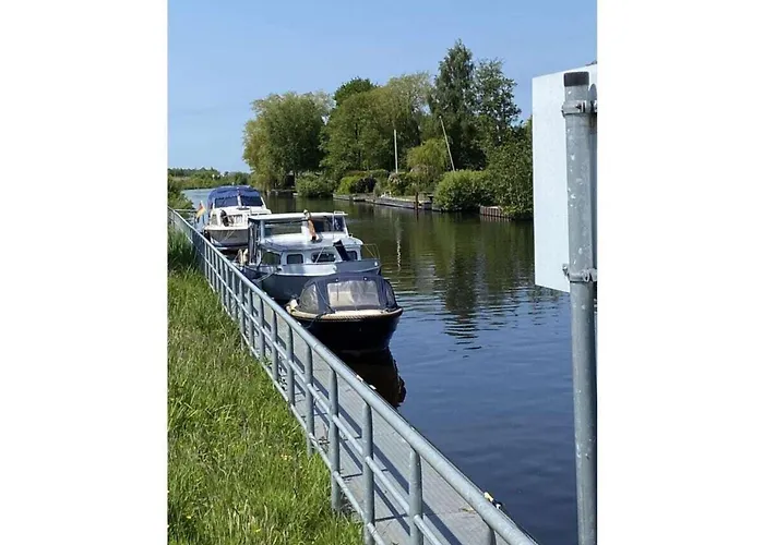 Triangle Vacation Feriehus Bedekaspel